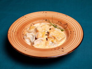 Хинкали с креветкой и сливками мини